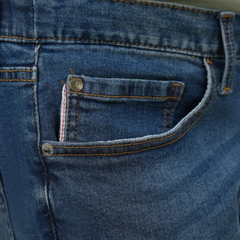 GIORDANO  Men’s Low Rise Skinny Taper Stretch Denim Jeans for Men | Best Price UAE